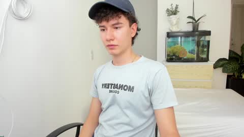 Snapshot of adrian_morelli chatting on February 2025 07:55:01 PM adrian morelli online show from February 2025 07:55:01 PM