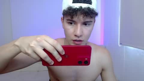 adrian morelli online show from May 2026 09:22:02 PM