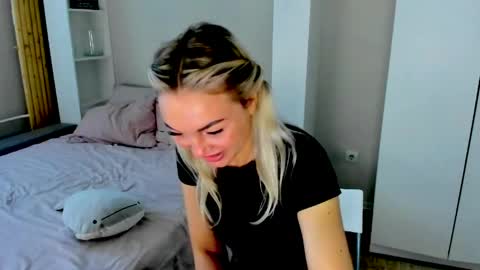 Snapshot of adriana_coy_ chatting on June 2026 06:08:01 AM Adriana online show from June 2026 06:08:01 AM