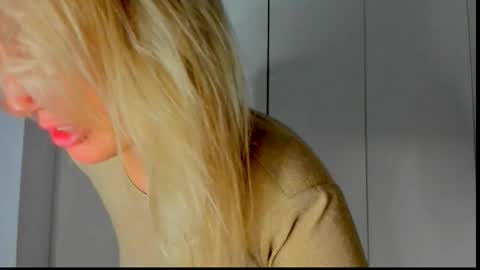 Snapshot of adriana_coy_ chatting on June 2026 02:27:01 AM Adriana online show from June 2026 02:27:01 AM