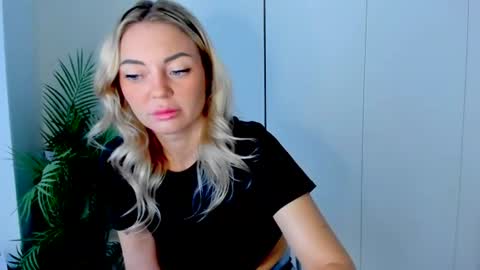 Snapshot of adriana_coy_ chatting on June 2026 09:48:02 AM Adriana online show from June 2026 09:48:02 AM