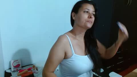 Adriana milf online show from December 2024 02:37:02 AM
