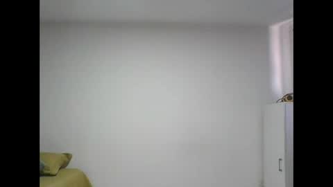 adrianagogo18 online show from October 2025 03:29:02 PM