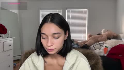 Adrianna  online show from November 2025 08:30:01 PM