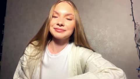 Snapshot of adriannemuldowney chatting on March 2026 03:49:02 PM Caroline online show from March 2026 03:49:02 PM