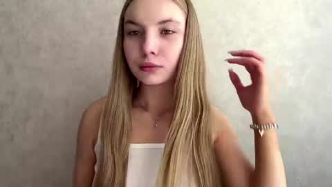 Snapshot of adriannemuldowney chatting on July 2026 05:03:02 AM Caroline online show from July 2026 05:03:02 AM