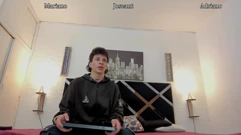 Adrian online show from October 2025 04:13:01 AM