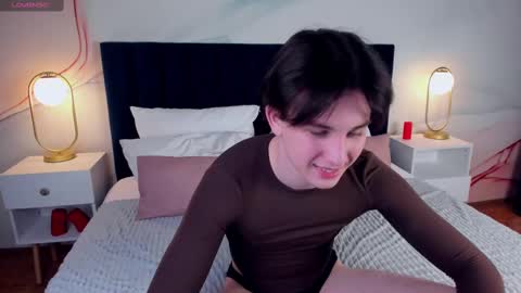 adrianoaubert online show from March 2025 06:21:02 AM