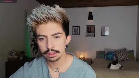 Snapshot of adriansafronov_ chatting on November 2025 03:56:02 PM online show from November 2025 03:56:02 PM