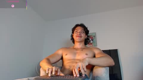 adriel_escalante online show from February 2026 03:22:02 AM