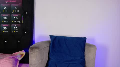 adriel_escalante online show from May 2026 02:53:01 AM