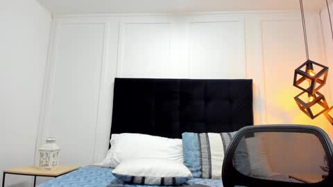 Adrein Roche online show from February 2025 02:03:02 AM