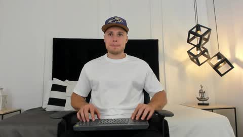 Adrein Roche online show from February 2025 11:22:02 PM