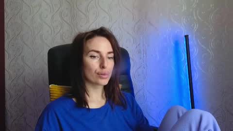 Adriana online show from June 2026 06:15:01 AM