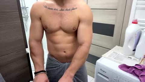 Mrrfitt online show from October 2025 12:47:02 PM