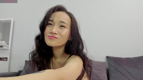 Aenie online show from December 2024 04:28:02 AM