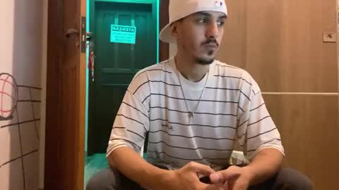 Snapshot of aelucius chatting on September 2025 03:06:02 AM Luci online show from September 2025 03:06:02 AM