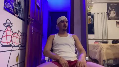 Luci online show from December 2025 02:05:02 AM