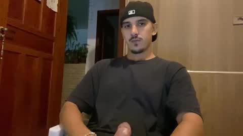 Luci online show from February 2026 05:02:01 AM