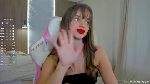 Naomi My instagram account - teasing naomi online show from December 2025 03:58:02 AM