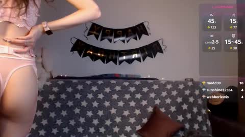 Afina online show from February 2025 11:02:01 PM