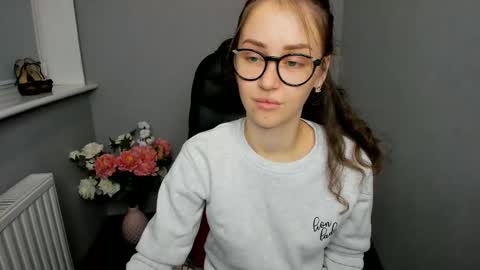 Snapshot of afinacutie chatting on December 2024 05:17:02 PM Afina online show from December 2024 05:17:02 PM