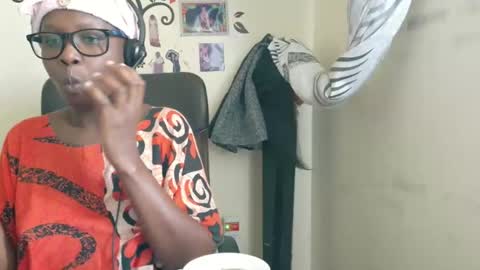 Snapshot of africanquee2 chatting on December 2024 07:26:02 AM jackline online show from December 2024 07:26:02 AM