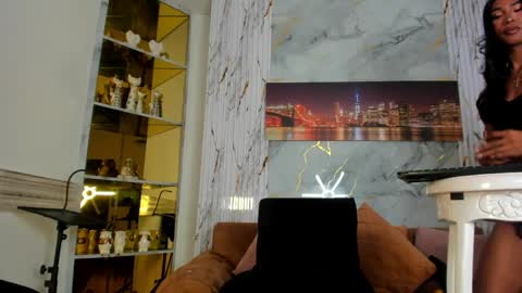 afrikan_diva online show from April 2026 04:57:01 AM