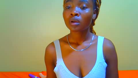 Snapshot of afrikana005 chatting on December 2025 08:37:02 PM afrikana005 online show from December 2025 08:37:02 PM