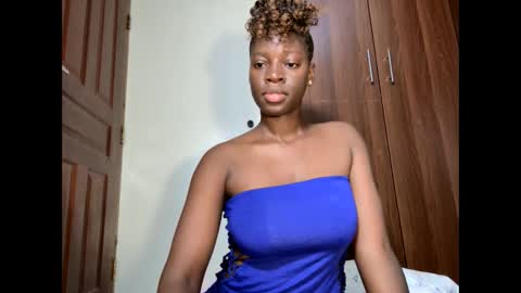 Leah online show from September 2025 02:02:02 AM