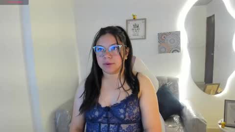 Snapshot of afrodita_rouss chatting on April 2026 08:25:02 PM afrodita_rouss online show from April 2026 08:25:02 PM