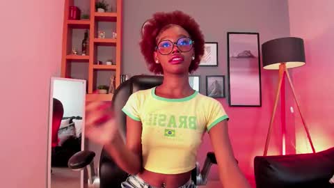 Snapshot of afrodita_sweeet chatting on November 2025 10:32:02 PM Afrodita online show from November 2025 10:32:02 PM