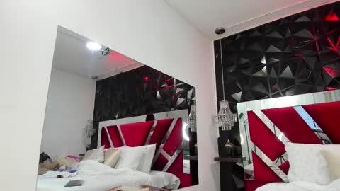 Afrodita  online show from September 2025 01:35:02 PM