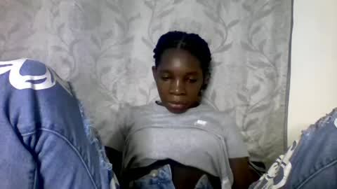 Snapshot of afronubians_ chatting on January 2025 05:02:02 PM pink and josphen online show from January 2025 05:02:02 PM