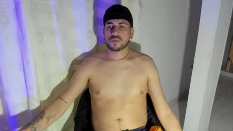 hotchillcouple online show from December 2025 05:13:01 AM