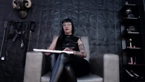 Snapshot of agata_darkness chatting on January 2025 08:48:01 PM Miss Agata online show from January 2025 08:48:01 PM