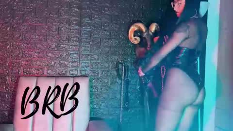 Snapshot of agata_darkness chatting on February 2025 02:48:02 PM Miss Agata online show from February 2025 02:48:02 PM