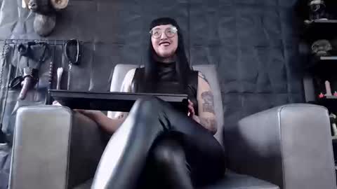 Snapshot of agata_darkness chatting on September 2025 06:22:02 PM Miss Agata online show from September 2025 06:22:02 PM