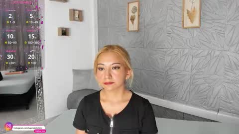 Snapshot of agatadelphine_mr chatting on March 2026 02:33:02 PM Agatadelphine online show from March 2026 02:33:02 PM