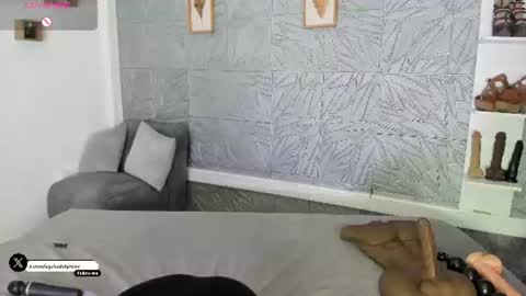 Agatadelphine online show from June 2026 01:25:02 PM