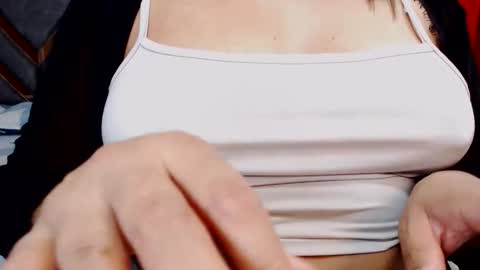 Snapshot of agatasexx chatting on April 2026 07:58:02 PM johana online show from April 2026 07:58:02 PM