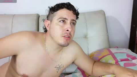 independent model online show from May 2026 04:53:02 AM