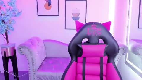 Snapshot of agatha_luxx chatting on March 2025 12:36:02 PM Agatha online show from March 2025 12:36:02 PM