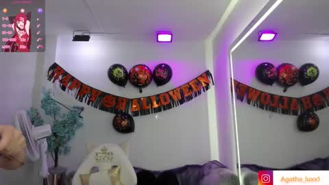 Snapshot of agatha_luxx chatting on October 2025 11:55:02 AM Agatha online show from October 2025 11:55:02 AM