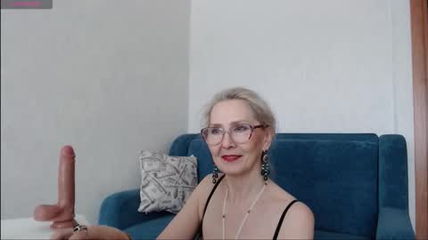 Snapshot of agatha_moore_ chatting on March 2026 02:37:02 AM Agatha online show from March 2026 02:37:02 AM
