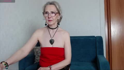 Snapshot of agatha_moore_ chatting on May 2026 12:43:02 PM Agatha online show from May 2026 12:43:02 PM
