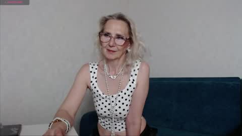 Snapshot of agatha_moore_ chatting on May 2026 04:16:01 PM Agatha online show from May 2026 04:16:01 PM