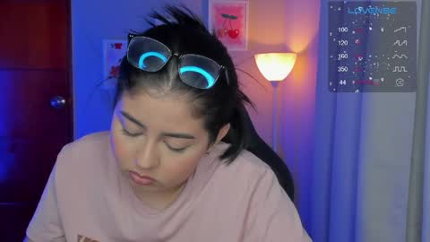 Cat online show from May 2026 05:15:01 AM