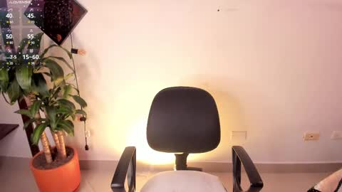 Agatha vixen  online show from March 2025 03:18:02 PM