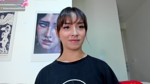 Snapshot of agathauwuart chatting on December 2024 02:23:02 AM Agatha online show from December 2024 02:23:02 AM